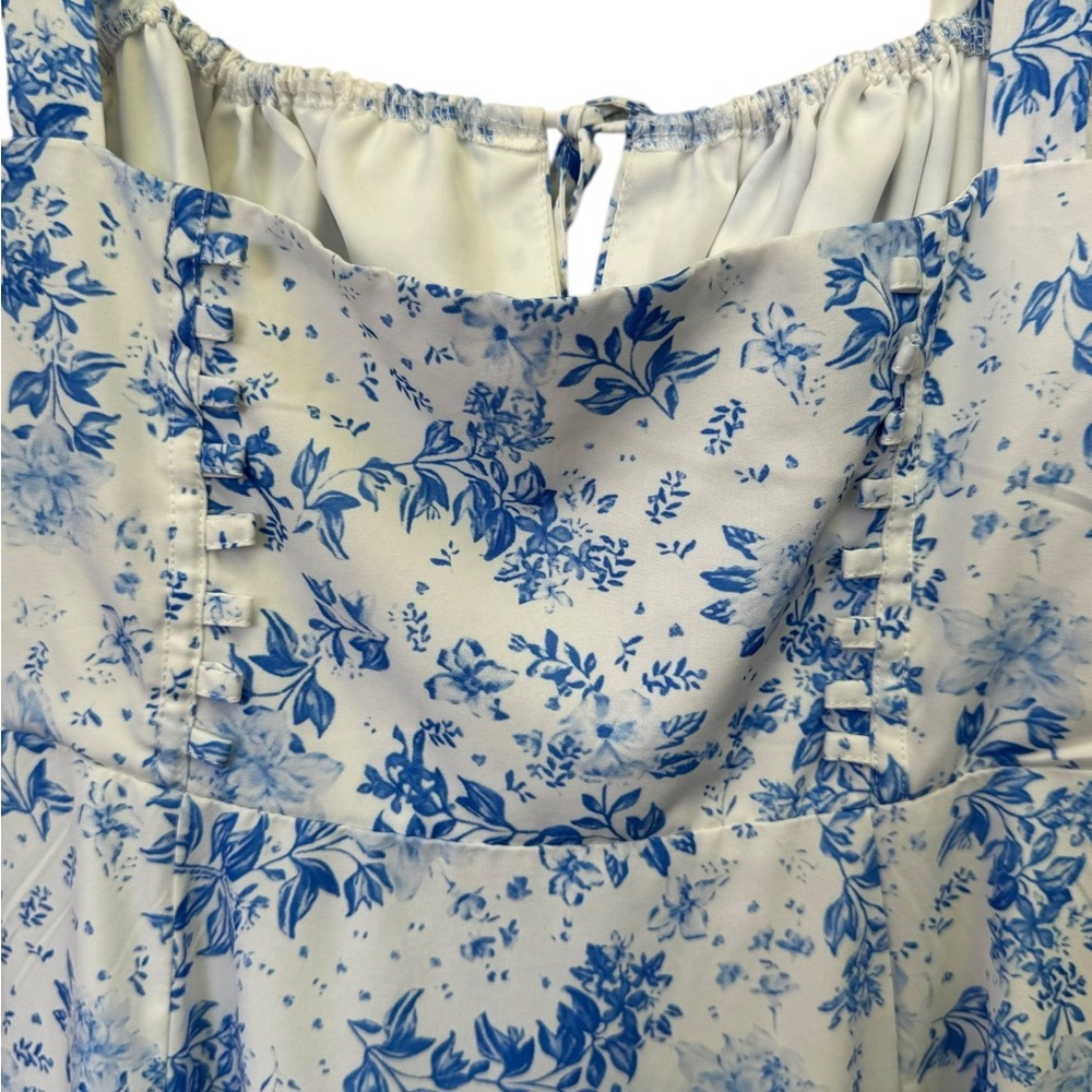 Floral Blue and White Milkmaid Dress size Small/Medium - Picture 8 of 9